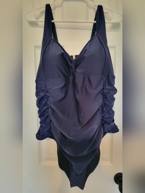 Navy Blue Ruched One-Piece Swimsuit with V-Neck